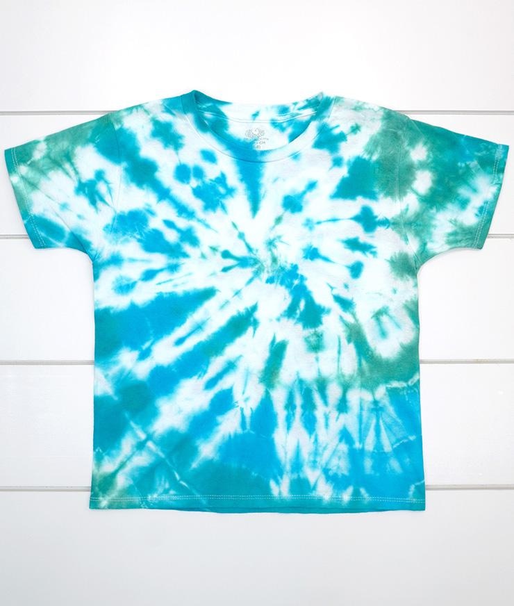 Tie-Dye Shirt: Child Size Small (6/8)